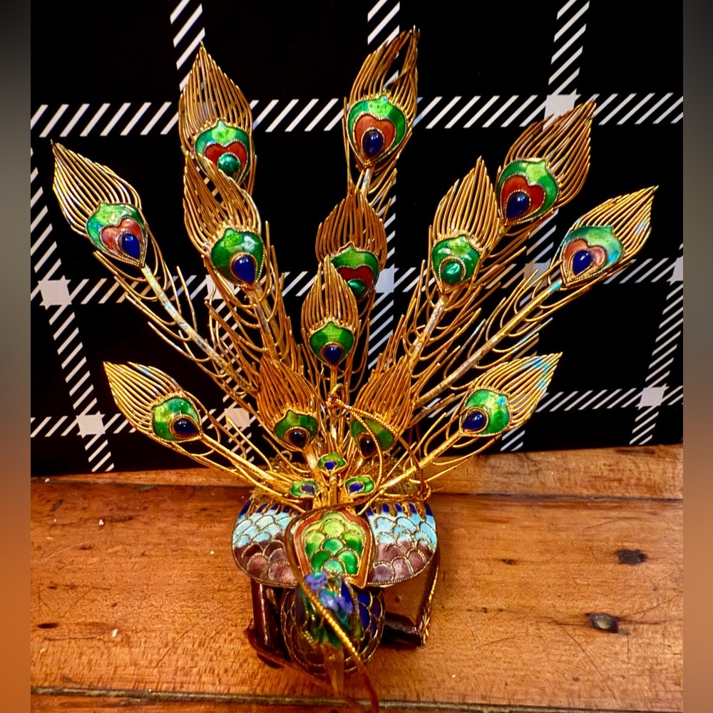 DILLARD'S "TRIMMINGS" COLLECTIBLE CLOISONNE PEACOCK ORNAMENT